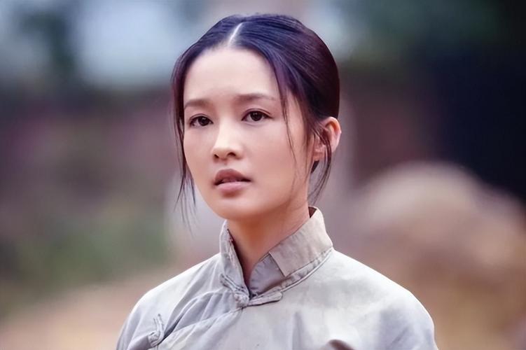 李沁的扮丑打了多少女演员的脸？观众：还原角色本身，才是最美的